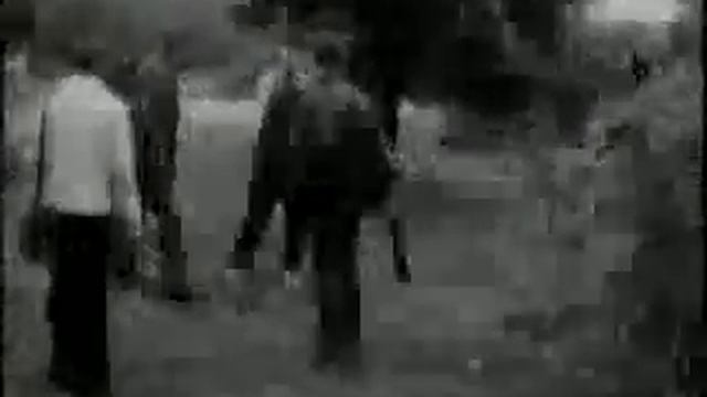 Весняний Галас-Я Хворію Жовтим Листям смотреть онлайн