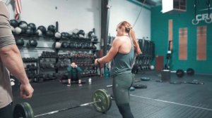 Kristi Eramo TAKES ON CROSSFIT OPEN 20.4