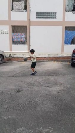 09/19/2019 - 6 yrs and 9 months old (foot juggling)