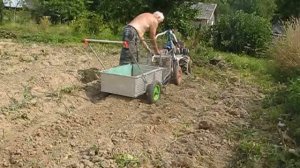 Работа мотоблокопоезда на уборке картошки 2022 г