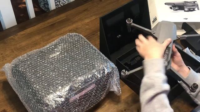 New DJI Mavic 2 Zoom and Mavic 2 protector case unboxing! смотреть онлайн