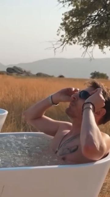 Павел Воля v.s. Павел Дуров смотреть онлайн