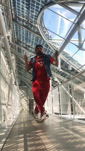 Kolya Korolev Dance shorts tutorial basic variation step - Kris Kross in Shuffle Dance