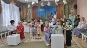 Оркестр «Птички на кормушке» автор Арина Чугайкина