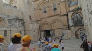 Израиль, Иерусалим, вход в Храм Гроба Господня. 2019.