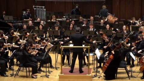 Leonard Bernstein: Divertimento for Orchestra