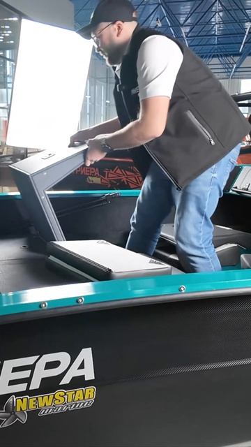 Как спать в Триере 460? Диван-Трансформер #Триера #лодки #рыбалка #Триера460 #ночевка смотреть онлайн