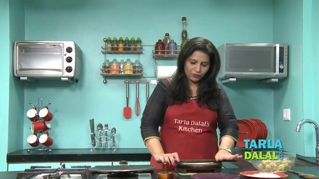 Whole Wheat Methi Khakhra / Methi Khakra Recipe by Tarla Dalal смотреть онлайн