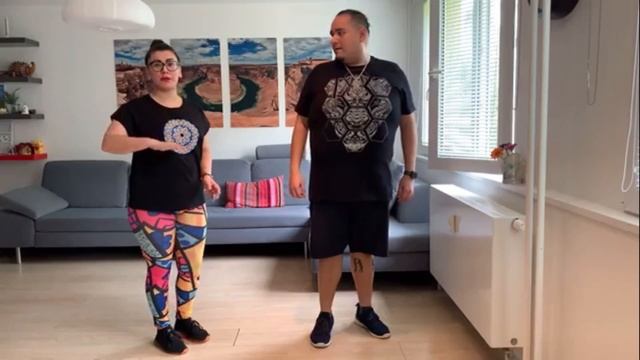 Salsaholics Online - Beginner free class! смотреть онлайн