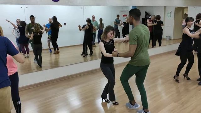 Урок бачаты от Фиделя (Fidel Romero) 20.07.2019 смотреть онлайн