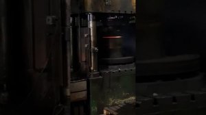 Процесс торцевой раскатки