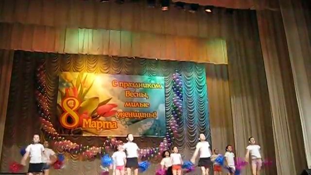 Т.Ц.Москворечье.Черлидинг.04.03.10г.avi смотреть онлайн