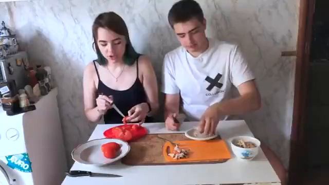 ГА 04 ДЕЛАЕТ ПИЦЦУ смотреть онлайн