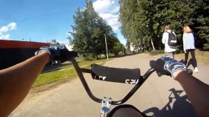 Катание на BMX по городу