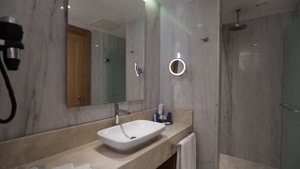 Titanic Deluxe Bodrum Swim Up Deluxe Family Suite