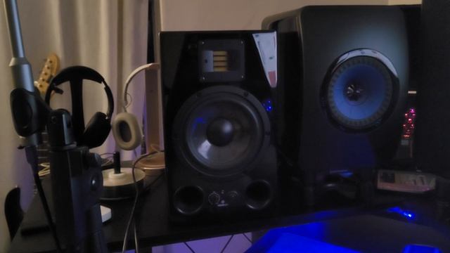 KEF LS 50 Wireless vs Adam A7X vs Magnepan Mini смотреть онлайн