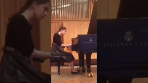 К. Дебюсси "Сады под дождем". Исполняет Мануэла Аветисян.