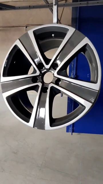 Покраска в два цвета, на Volkswagen T6🔥 #диски #диск #тюнинг #покраска #Volkswagen #shorts смотреть онлайн