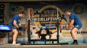 women 84kg, +84kg benchpress