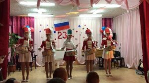 Дефиле барабанщиц