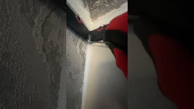 Натяжной потолок с теневым профилем