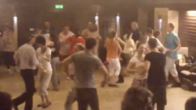 Kezdő Salsa Rueda - Salsa Con Timba Tánciskola смотреть онлайн