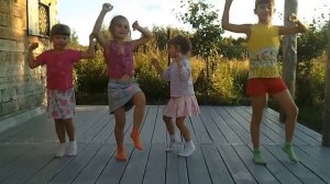 Видео на песнют Ляпис Трубецкой - Цыки Цык
