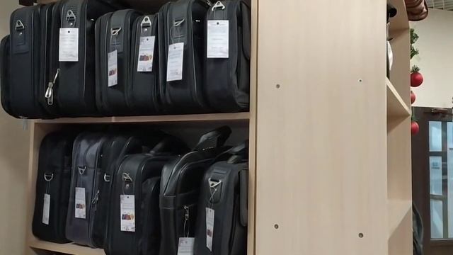 Магазин сумок и аксессуаров из натуральной кожи "ЕвроЦентр24" смотреть онлайн