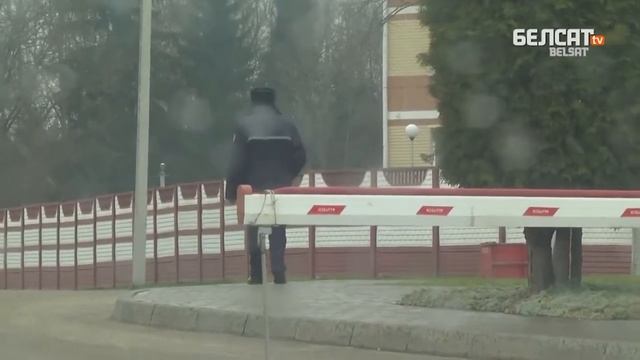 Інвалід змагаецца за дзяўчыну ў варятні   Инвалид борется за девушку в психушке