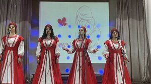 "Есть в марте день особый"