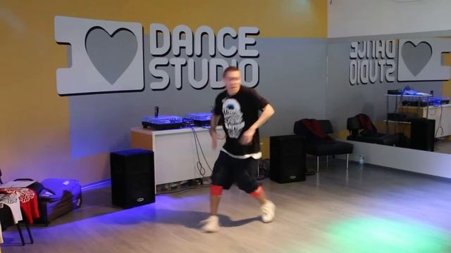 Dre10 показательный выход на мастер - классе в г. Киев I LOVE HIP-HOP BATTLE смотреть онлайн