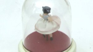 Швейцария 1950 -1970гг  REUGE Маленькая Девочка Танцует Заводной Механический Музыкальный Автоматон