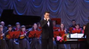 Шагает солнце по бульварам