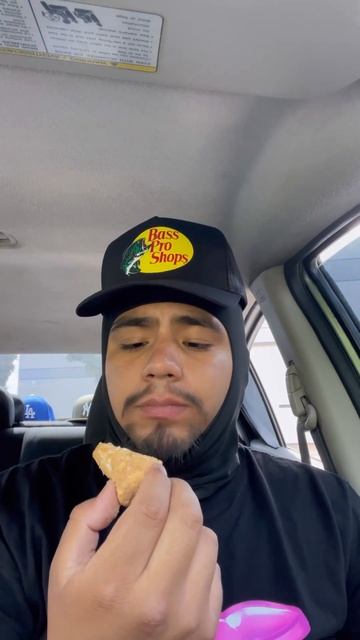 Cinnamon toast crunch stuffed puffs #shorts смотреть онлайн