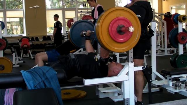 Жим/тренировка смотреть онлайн