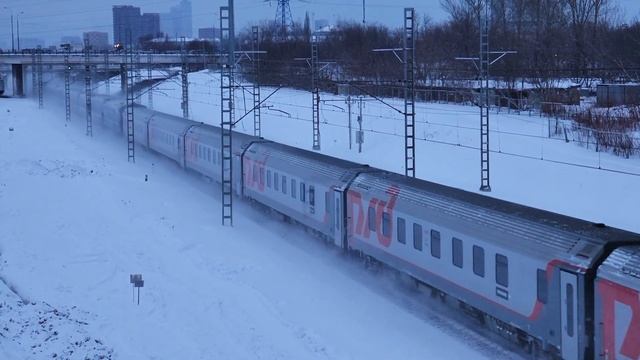 ЧС6-022 Аврора с поездом №3 "Экспресс" в Москву