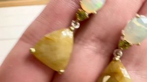 Серьги с эфиопскими опалами и желтыми сапфирами