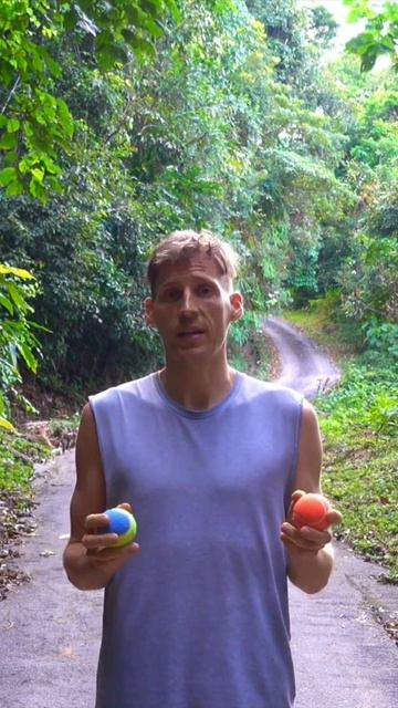 How to Juggle 3 Balls