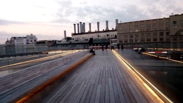 На Парящий мост только пешем виде смотреть онлайн