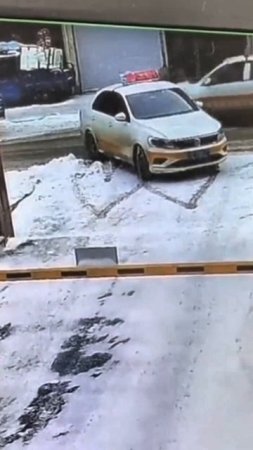 Сердечки на снегу автомобилем. Легко !