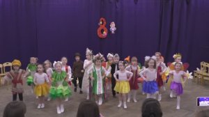 Красная шапочка на 8 марта