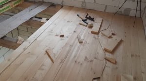 Деревянные полы из шпунтованных досок по деревянным балкам, постройка дома. долго, дорого и трудно.