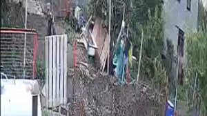 Ножкин А.С. чтобы подразнить меня разместил на своем столбе Туалетное ведро с туалетной бумагой.