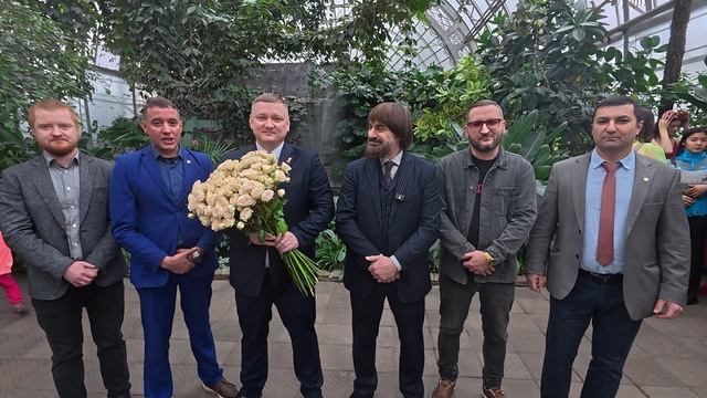«Русско-Молдавский центр дружбы и сотрудничества» сердечно поздравляет вас с 8 Марта!