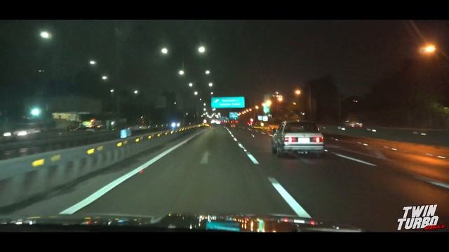 BMW e30 2JZ acceleration смотреть онлайн