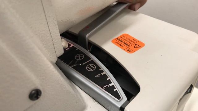 Máquina de Botón Jack JK-1377E-B смотреть онлайн