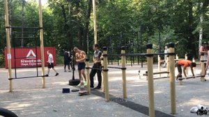 ЗАРУБА ПРОТИВ VS СЕБЯ!НА ПЛОЩАДКЕ REEBOK