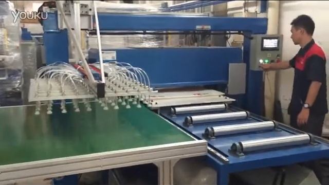 40 tons Separate Plastic Tray Cutting Press Machine--high speed with mechanical arm2 смотреть онлайн
