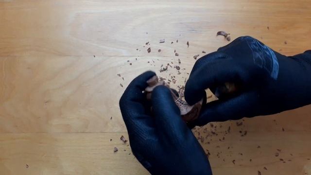 Carve a Dinosaur in a Top Hat | Whittling Project смотреть онлайн