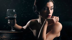 КРАСНОЕ И БЕЛОЕ